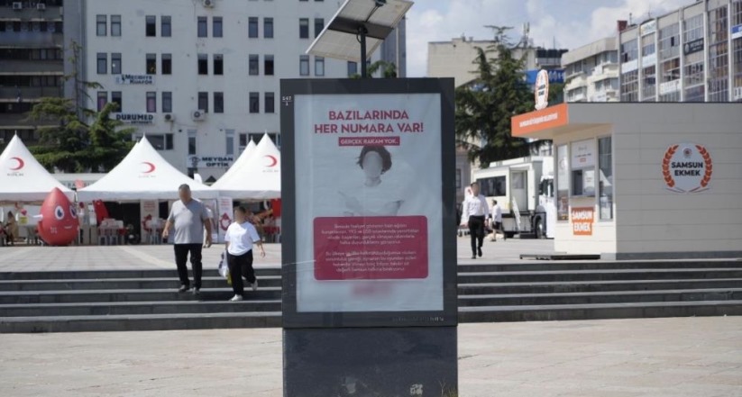 Özel kurslardan billboardlu 'başarı' tartışması: 'Halkı kandırıyorlar'