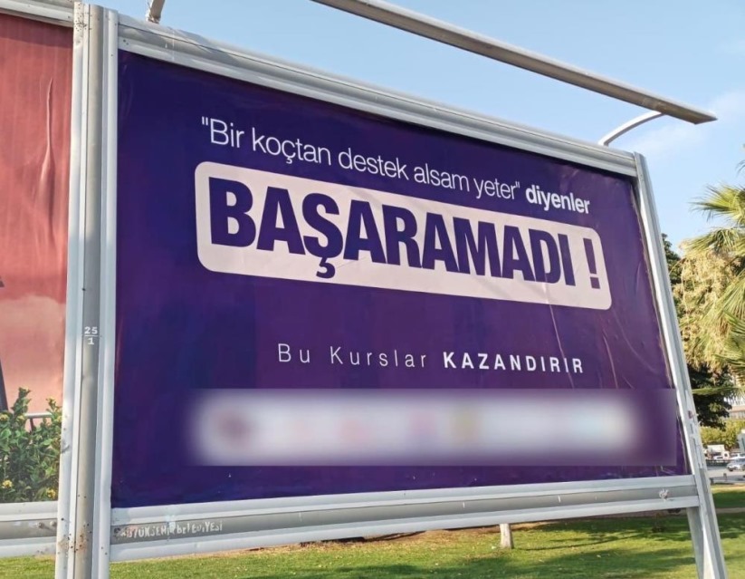 Özel kurslardan billboardlu 'başarı' tartışması: 'Halkı kandırıyorlar'