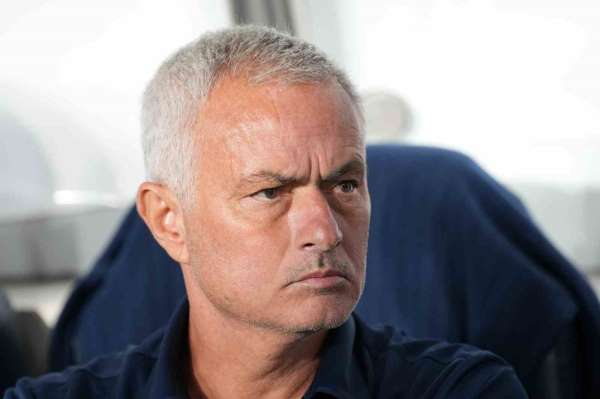 Jose Mourinho, Benfica karşısında Feyenoord 11'ini tercih etti