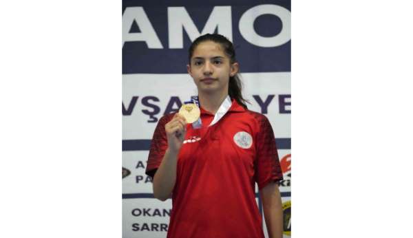 Körfezli karateciler İsviçre'de madalya avına çıkacak