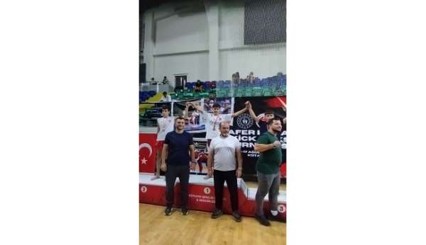 Niğdeli sporculardan Kick Boks Zafer Kupasında büyük başarı