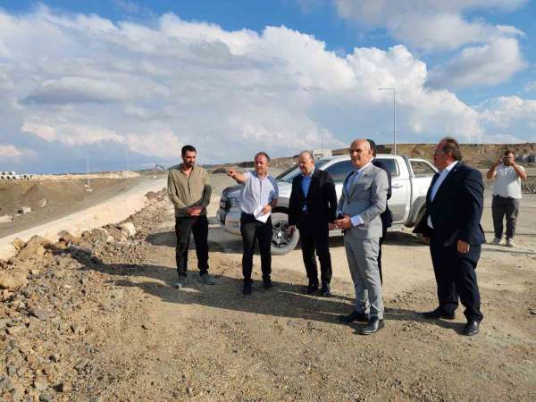 Vali Dallı Devrekani Besi Organize Tarım Bölgesinde incelemelerde bulundu