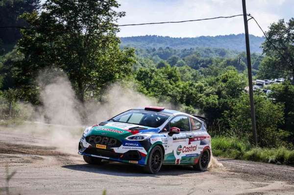 Castrol Ford Team Türkiye'nin genç pilotları, Kapadokya Rallisi'nde start alıyor