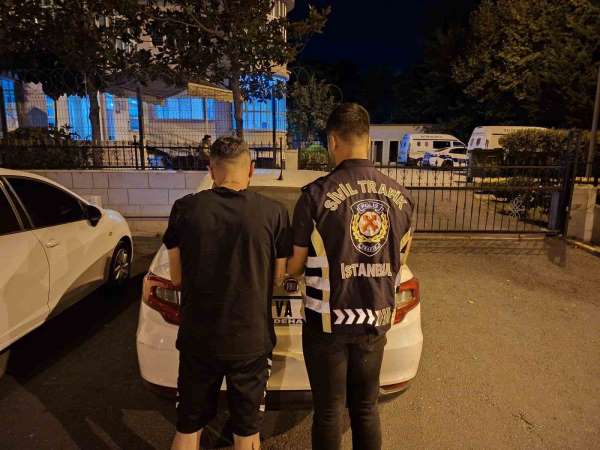 Esenyurt'ta sürücüyle tartışan zanlı, bıçakla lastikleri kesti