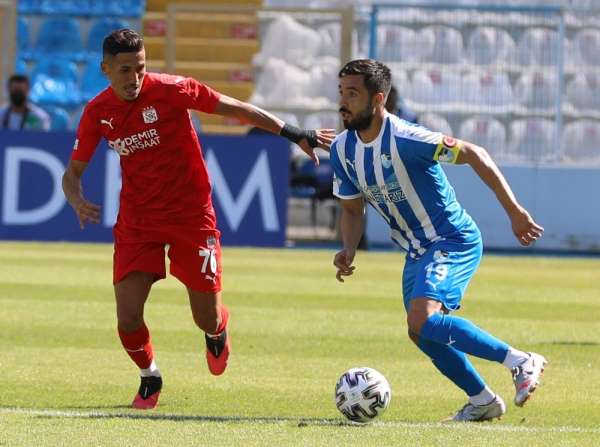 Sivasspor'da Fayçal Fajr ilk resmi maçına çıktı 