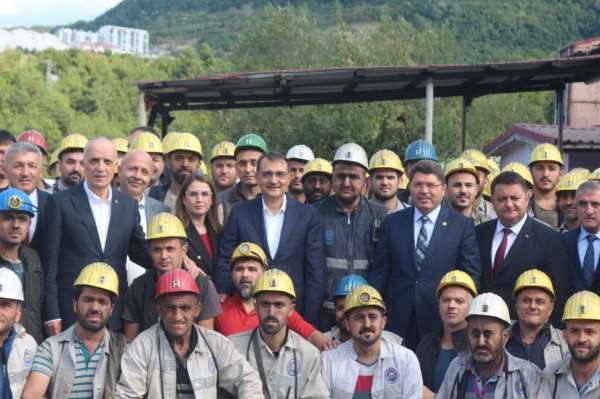 Bakan Fatih Dönmez'den Batı'ya 'kömür' eleştirisi