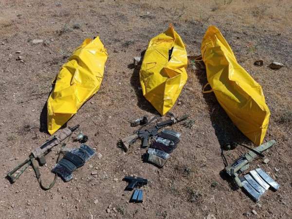 Bakan Soylu, Diyarbakır'da etkisiz hale getirilen teröristlerin 'sarı torbalı' fotoğrafını paylaştı