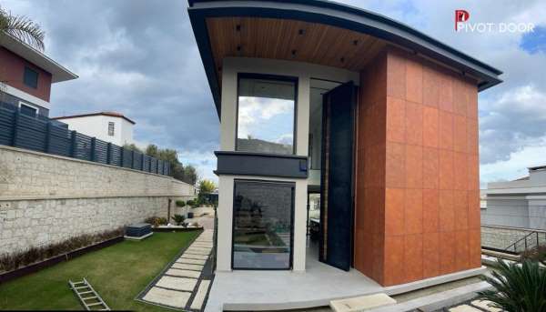 Türkiye'de üretilen dünyanın en büyük kapıları 35 ülkeye ihraç ediliyor