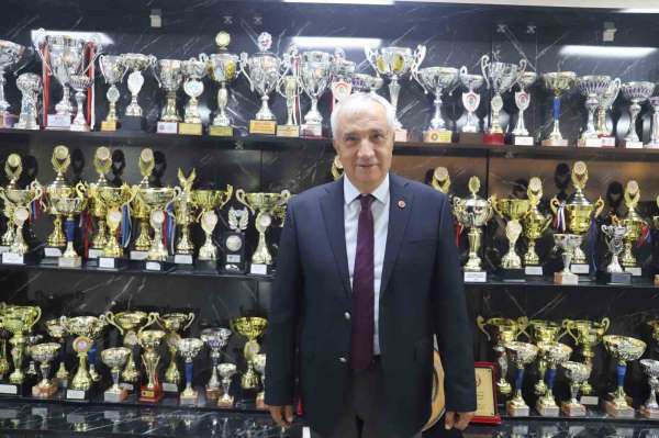 Turgutlu Belediyespor'da Hüseyin Maliz dönemi başladı