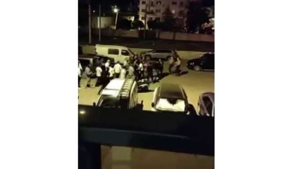 İzmir'de polise saldırı: Küfür etti, tekme ve tokatla saldırdı, serbest kaldı