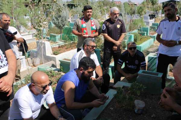 Amed Sportif Faaliyetler ve Beşiktaş taraftar gruplarından maç öncesi Rojin Kabaiş'in mezarına ziyaret