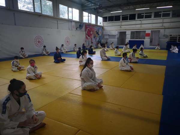 Yunusemre'de judoda kuşak sınavı heyecanı 
