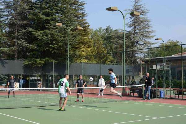 29 Ekim Cumhuriyet Bayramı Personel Ayak Tenisi Turnuvası başladı - Eskişehir haber