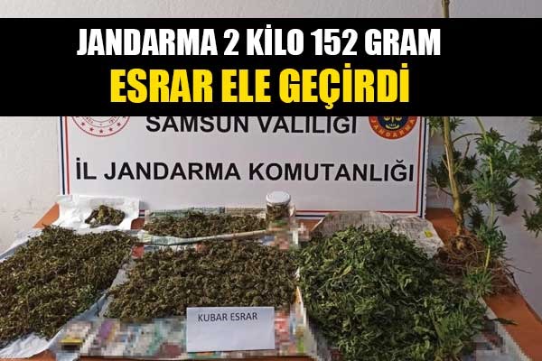 Jandarma 2 kilo 152 gram esrar ele geçirdi: 2 gözaltı