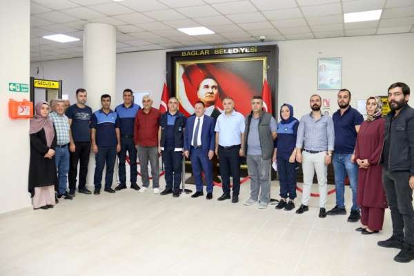 Bağlar Belediye Başkanı Beyoğlu'ndan personele ara zam jesti - Diyarbakır haber