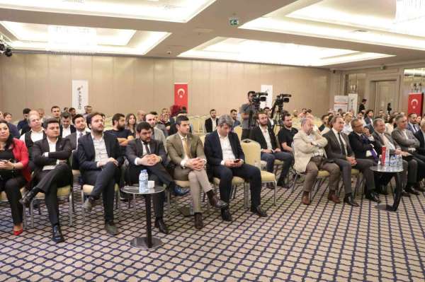 Kahramanmaraş'ta 'Aile Şirketlerinde Kabuk Değişimi' paneli - Kahramanmaraş haber