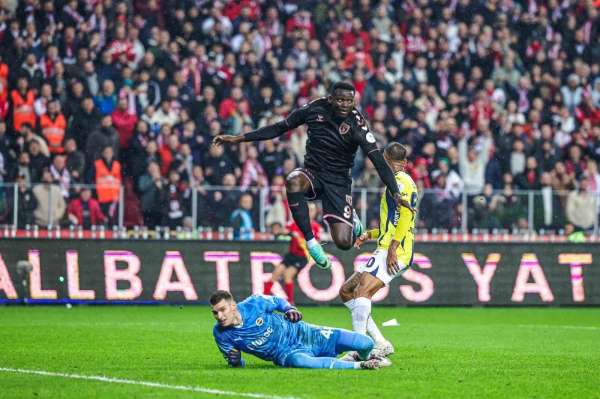 Trendyol Süper Lig: Samsunspor: 2 - Fenerbahçe: 2