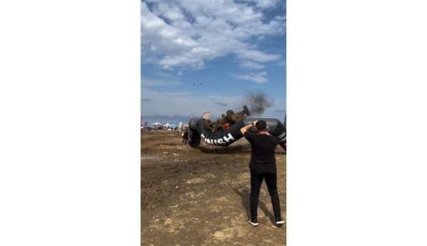 Finish çizgisini takla atarak geçtiler