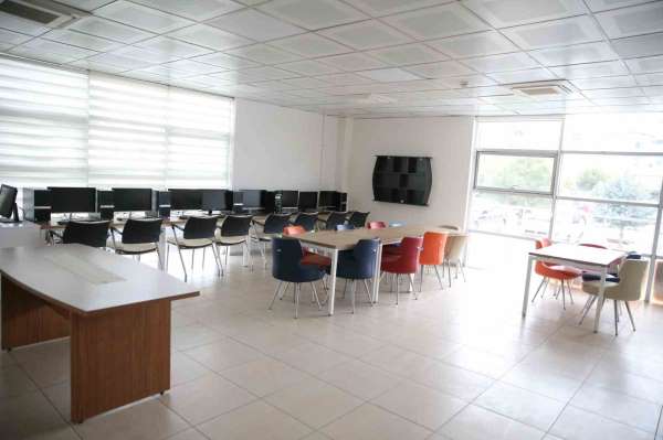 Niğde'de Gençlik Merkezleri faaliyetleri anlatıldı