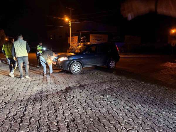 Otomobil ile çarpışan motosikletlin yaralı sürücüsü kaza yerinden kaçtı