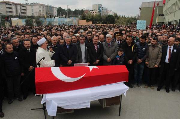 Kocaeli'de öğretmeni bıçaklayarak öldüren öğrenciye 22 yıl hapis