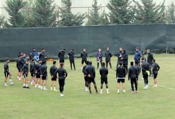 Ömer Erdoğan: 'Hem fiziksel hem de oyun anlamında üzerine koymaya çalışıyoruz'