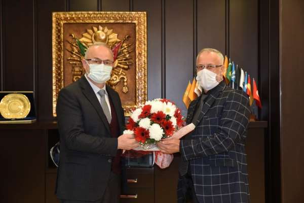 Rektör Ünal: 'OMÜ'yü hak ettiği yere taşıyacağız'