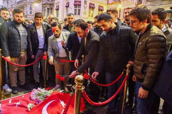 Gençler İstiklal Caddesi'ndeki terör saldırısında hayatını kaybedenleri andı - İstanbul haber