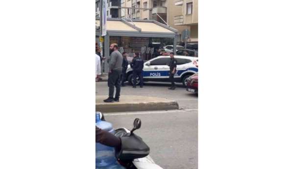 Maltepe'de hem kendine hem çocuğuna bıçak dayadı - İstanbul haber