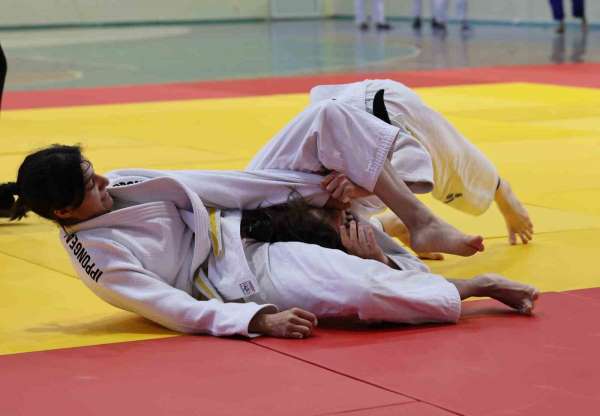 Manisa'da 2024-2025 Eğitim Öğretim Yılı Okul Sporları judo müsabakalarıyla başladı