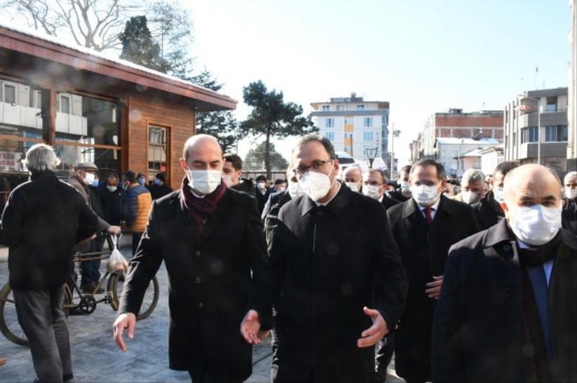 Bakan Kasapoğlu, Samsun'da cenaze törenine katıldı