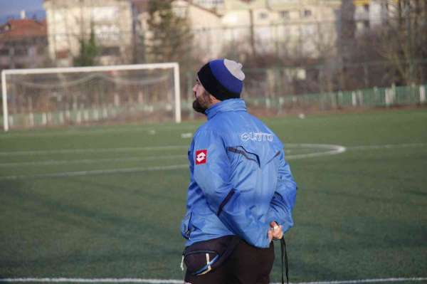 Çaydeğirmeni'nde minikler futbola hevesli - Zonguldak haber