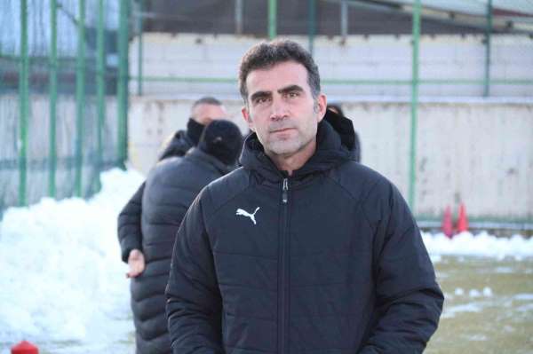 Sivas Belediyespor'da teknik direktör Yusuf Tokuş ilk idmanına çıktı - Sivas haber