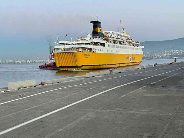 İzmir'e Libya'dan ikinci yolcu gemisi geldi