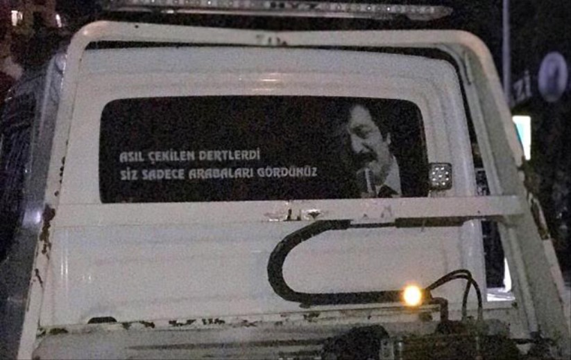 Samsun'da ilginç araba arkası yazıları: