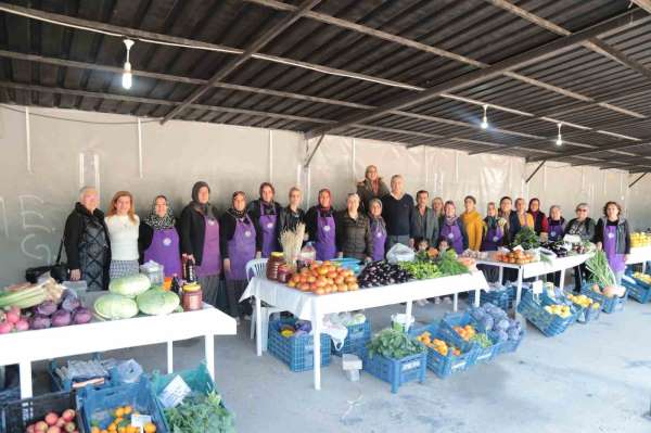 Mezitli'de yerli üretim doğal ürünler sergilendi