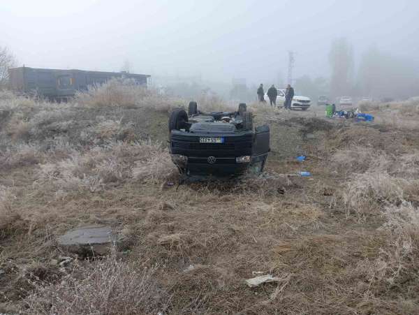 Ankara'da sis ve yollardaki buzlanma nedeniyle çok sayıda zincirleme trafik kazası meydana geldi