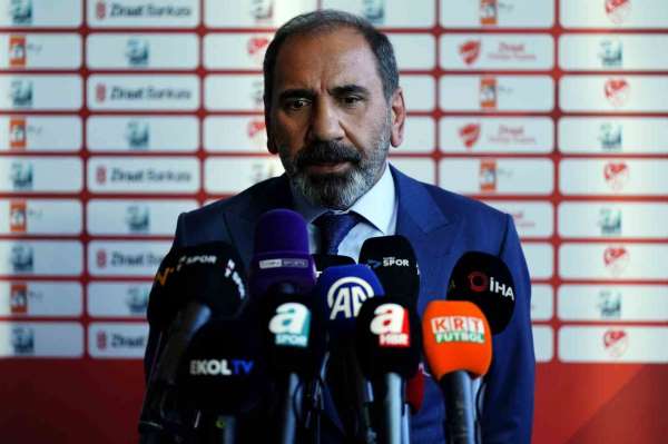 Mecnun Otyakmaz: 'Fenerbahçe yönetim kurulundan katılmakla ilgili olumlu karar çıkacağını düşünüyorum'
