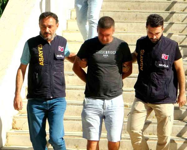 Muğla'da eşi Senem Kıvrak'ı bıçaklayarak öldüren zanlı cezaevinde yaşamına son verdi