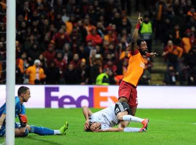 Galatasaray, Portekiz'de tur peşinde 