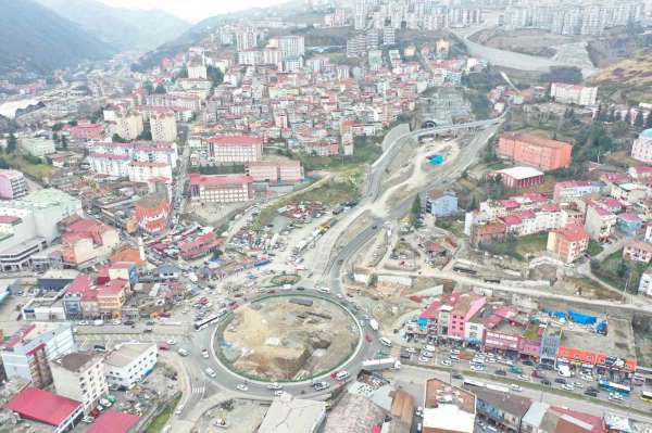 Türkiye'nin en maliyetli şehir içi yollarından Kanuni Bulvarı'nın tamamlanmasına 6 kilometre kaldı