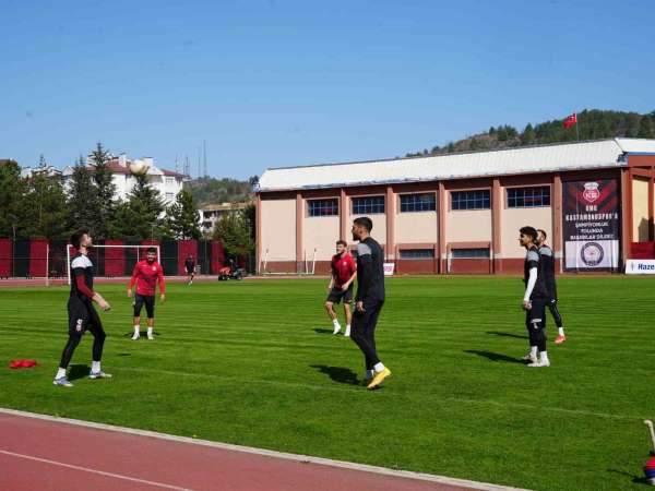 Kastamonuspor Teknik Direktörü Fırat Gül: 'Sadece önümüzdeki maçlara odaklı bir şekilde ilerliyoruz'