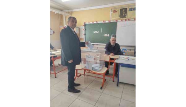 Tomarza'da Osman Koç 7 bin 491 oyla kazandı