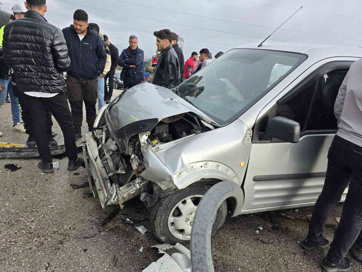 Elazığ'da trafik kazası: 2 yaralı