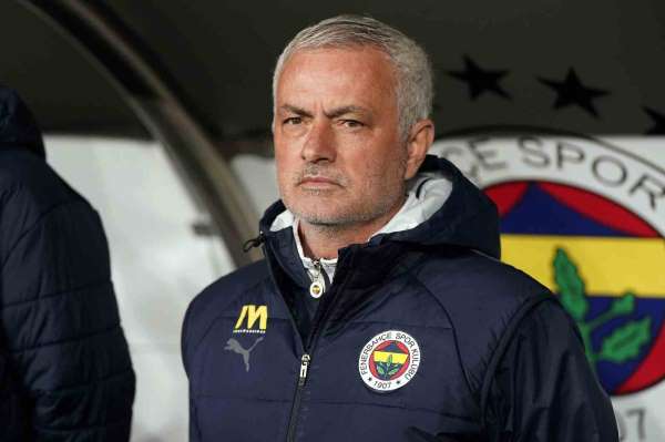 Jose Mourinho'dan Galatasaray derbisinde 2 değişiklik