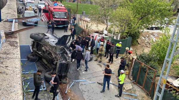 Sarıyer'de zırhlı polis aracı kaza yaptı: 2 polis yaralı - İstanbul haber