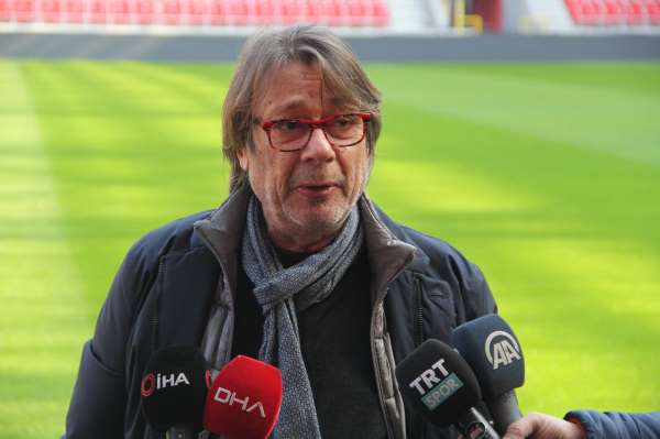 Göztepe Başkanı Sepil, transfer müjdesini verdi