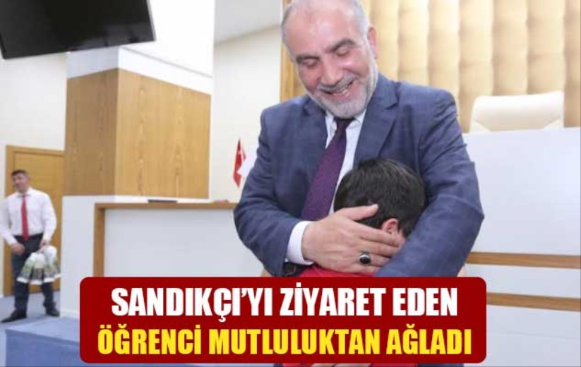 Sandıkçı'yı Ziyaret Eden Öğrenci Mutluluktan Ağladı