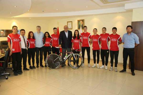 Başkan Erkoyuncu: 'Bisiklet sporu hem Konya hem de bizim için önemli bir branştır' - Konya haber