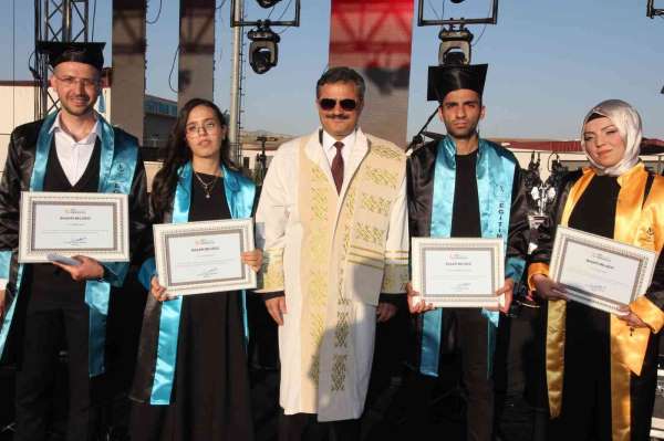 Siirt Üniversitesi'nde mezuniyet heyecanı - Siirt haber